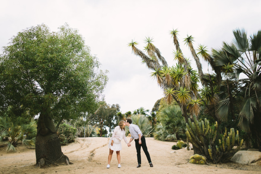 A Snuggly Walk in the Park – Photo by Let's Frolic Together