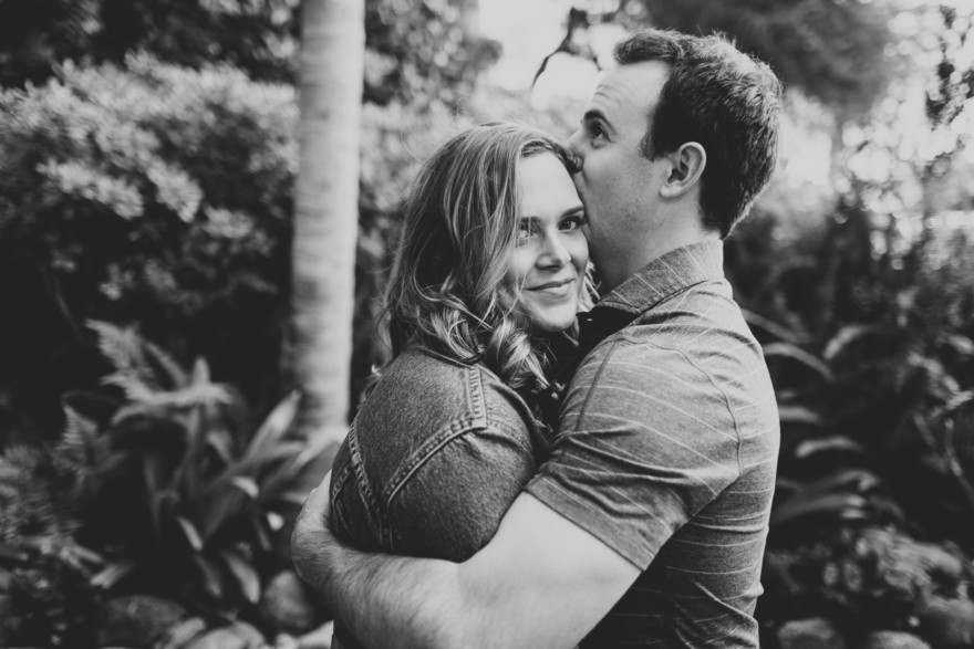 A Snuggly Walk in the Park – Photo by Let's Frolic Together