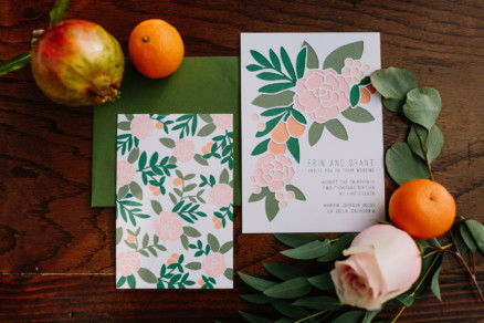 Laid-Back & Lovely Seaside Wedding – Photo by Let's Frolic Together