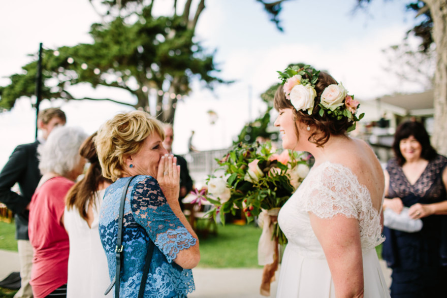 Laid-Back & Lovely Seaside Wedding – Photo by Let's Frolic Together