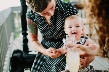 Laid-Back & Lovely Seaside Wedding – Photo by Let's Frolic Together