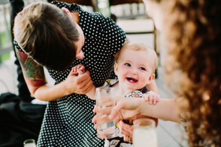 Laid-Back & Lovely Seaside Wedding – Photo by Let's Frolic Together