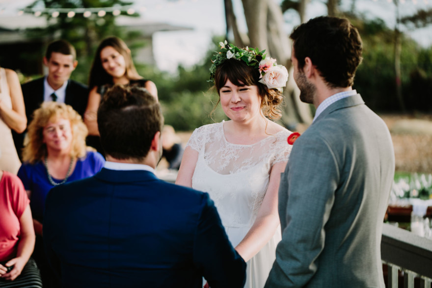 Laid-Back & Lovely Seaside Wedding – Photo by Let's Frolic Together