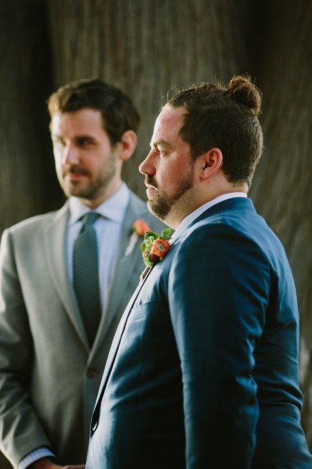 Laid-Back & Lovely Seaside Wedding – Photo by Let's Frolic Together