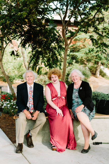 Laid-Back & Lovely Seaside Wedding – Photo by Let's Frolic Together