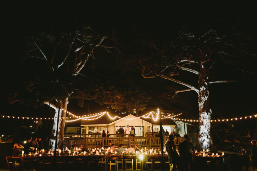 Laid-Back & Lovely Seaside Wedding – Photo by Let's Frolic Together