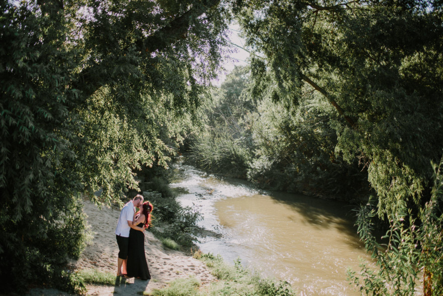 Nontraditional RV Camp Wedding – Photo by Let's Frolic Together