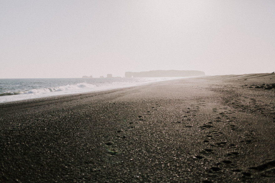 Iceland Tour: Vik, Horses, & The Blue Lagoon – Photo by Let's Frolic Together