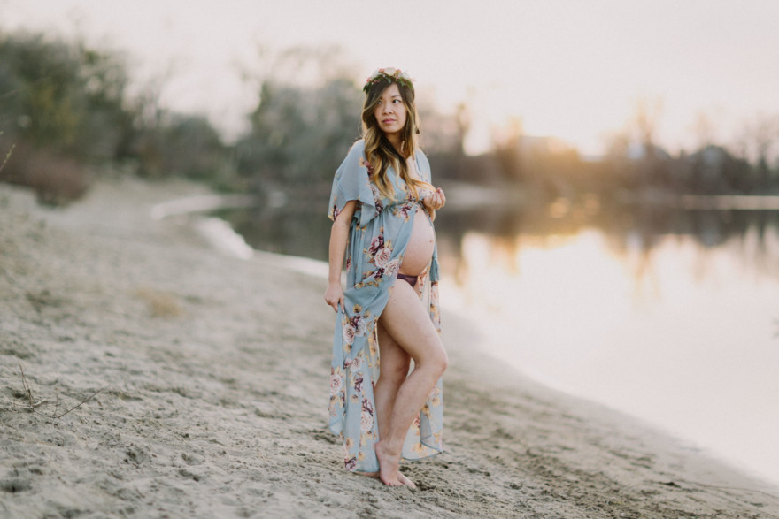 Dreamily Awaiting Motherhood – Photo by Let's Frolic Together