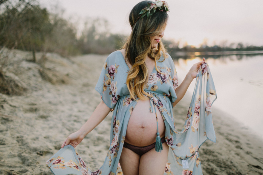 Dreamily Awaiting Motherhood – Photo by Let's Frolic Together