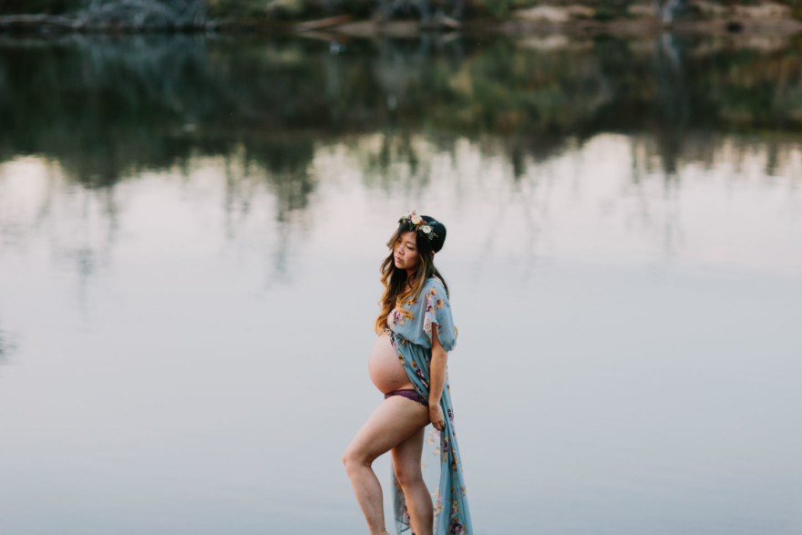 Dreamily Awaiting Motherhood – Photo by Let's Frolic Together
