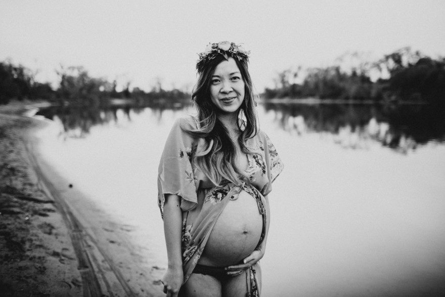Dreamily Awaiting Motherhood – Photo by Let's Frolic Together
