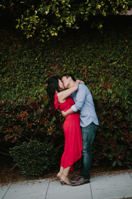 Sun & Surf La Jolla Engagement – Photo by Let's Frolic Together
