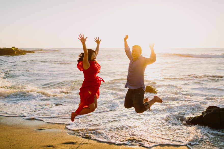 Sun & Surf La Jolla Engagement – Photo by Let's Frolic Together