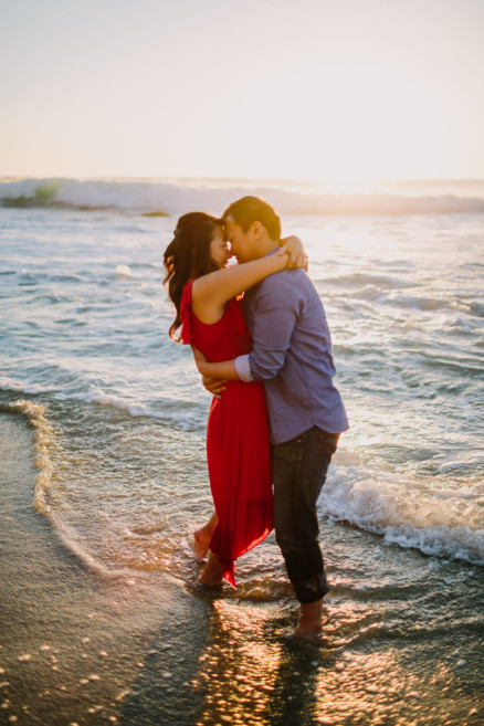 Sun & Surf La Jolla Engagement – Photo by Let's Frolic Together