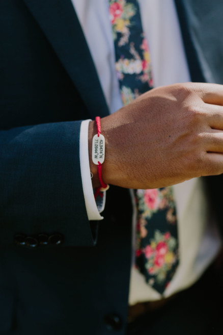 Playful Stonehouse Rustic Wedding – Photo by Let's Frolic Together