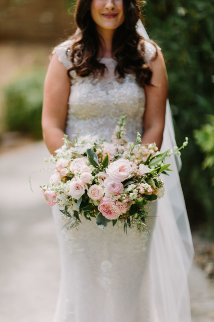 Love at the Estancia in La Jolla – Photo by Let's Frolic Together