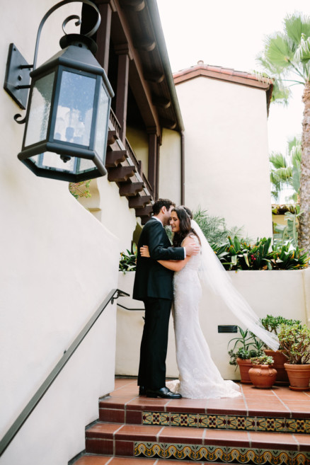 Love at the Estancia in La Jolla – Photo by Let's Frolic Together