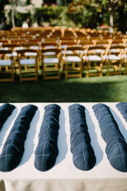 Love at the Estancia in La Jolla – Photo by Let's Frolic Together