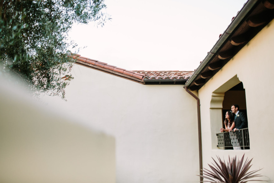 Love at the Estancia in La Jolla – Photo by Let's Frolic Together