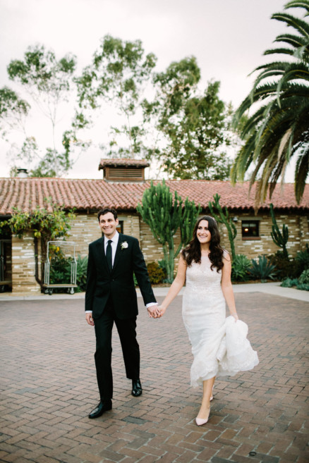 Love at the Estancia in La Jolla – Photo by Let's Frolic Together