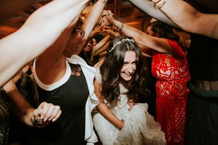 Love at the Estancia in La Jolla – Photo by Let's Frolic Together
