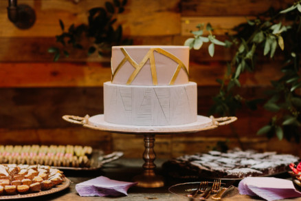 Feels-Filled Brick Wedding Bash – Photo by Let's Frolic Together