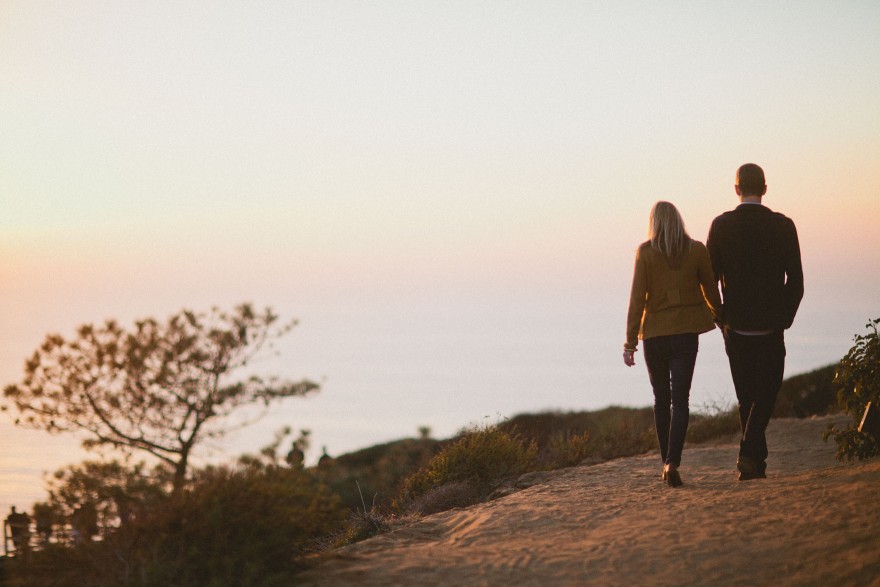 Darling Torrey Pines Engagement – Photo by Let's Frolic Together