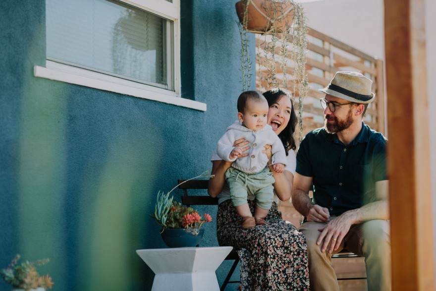 Desert Inspired Backyard Family – Photo by Let's Frolic Together