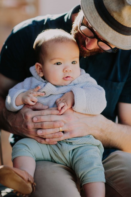 Desert Inspired Backyard Family – Photo by Let's Frolic Together