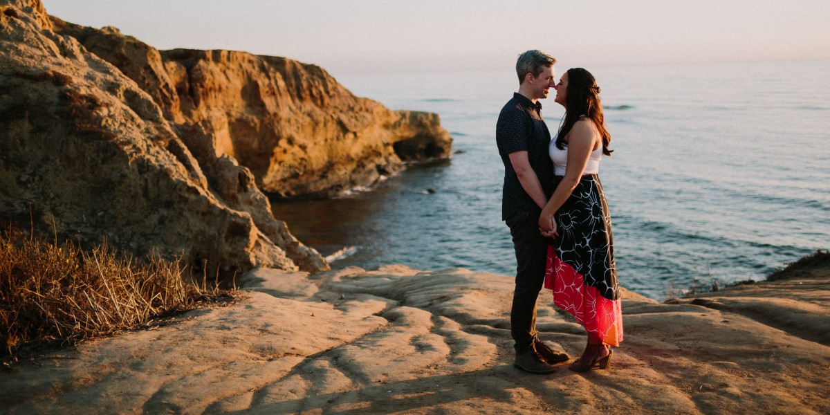 A Blissful Sunset Engagement – Photo by Let's Frolic Together