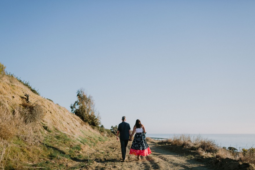 A Blissful Sunset Engagement – Photo by Let's Frolic Together