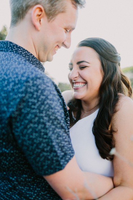 A Blissful Sunset Engagement – Photo by Let's Frolic Together