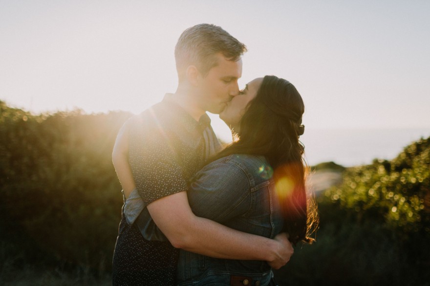 A Blissful Sunset Engagement – Photo by Let's Frolic Together