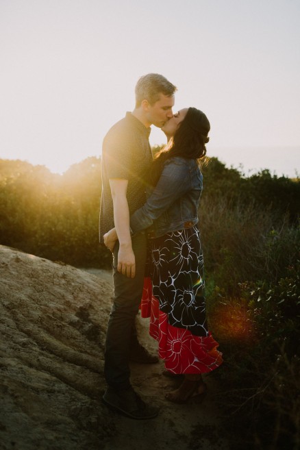 A Blissful Sunset Engagement – Photo by Let's Frolic Together