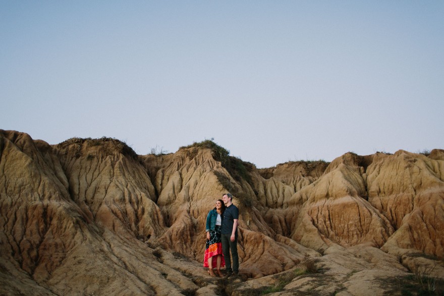 A Blissful Sunset Engagement – Photo by Let's Frolic Together