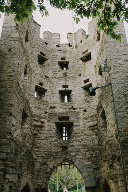 History & Castles in Visby, Sweden – Photo by Let's Frolic Together