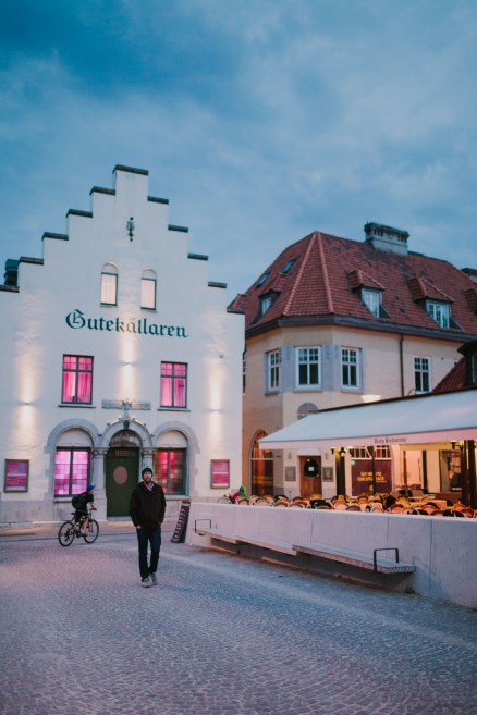 History & Castles in Visby, Sweden – Photo by Let's Frolic Together