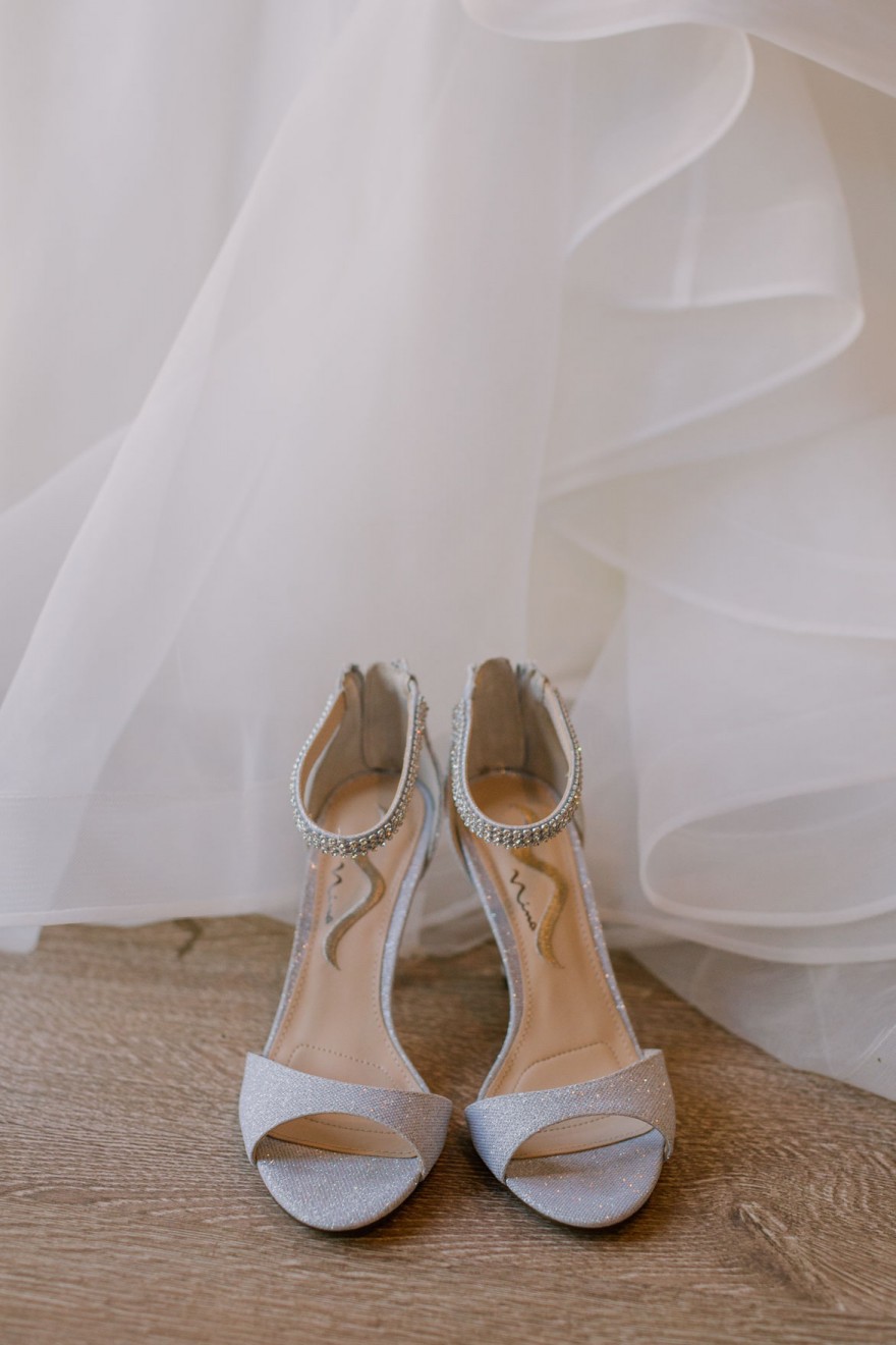Charming Coach House Wedding – Photo by Let's Frolic Together