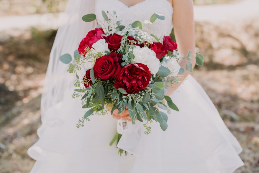 Charming Coach House Wedding – Photo by Let's Frolic Together