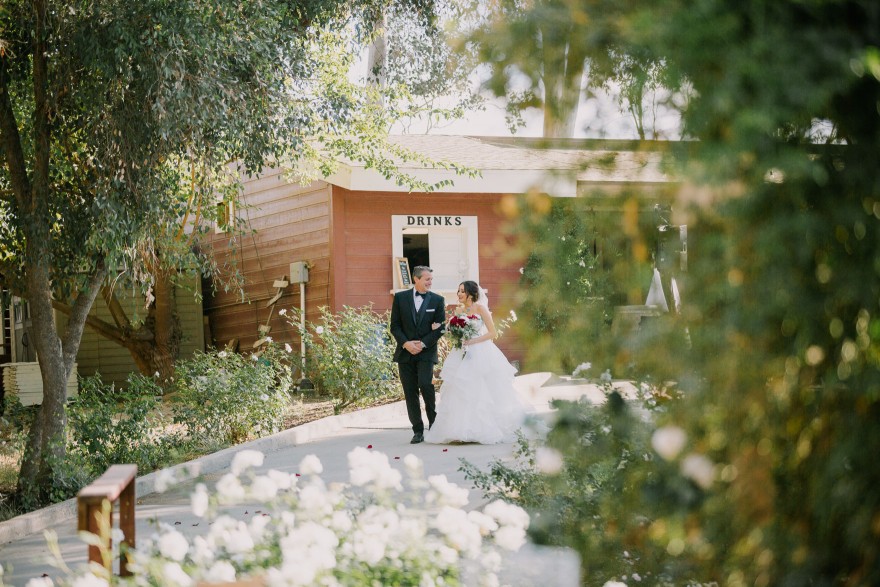 Charming Coach House Wedding – Photo by Let's Frolic Together