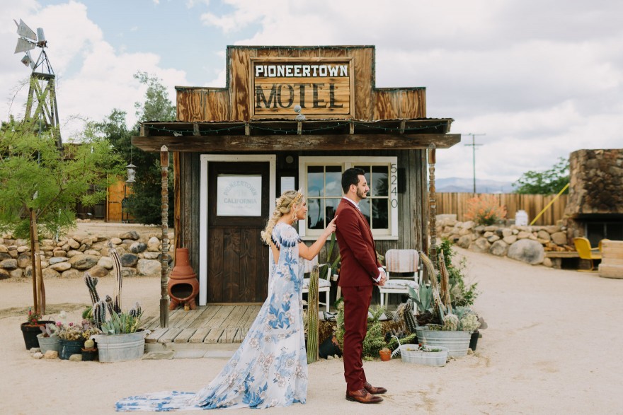 Mystic Western Boho Wedding – Photo by Let's Frolic Together