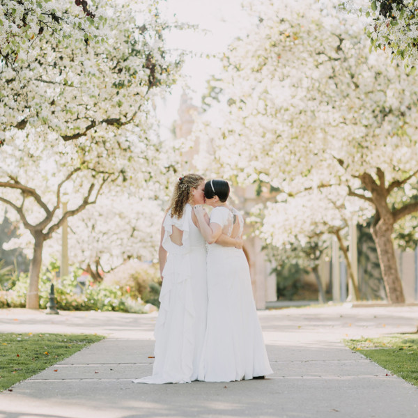 Whimsical San Diego Elopement &ndash; Photo by Let's Frolic Together