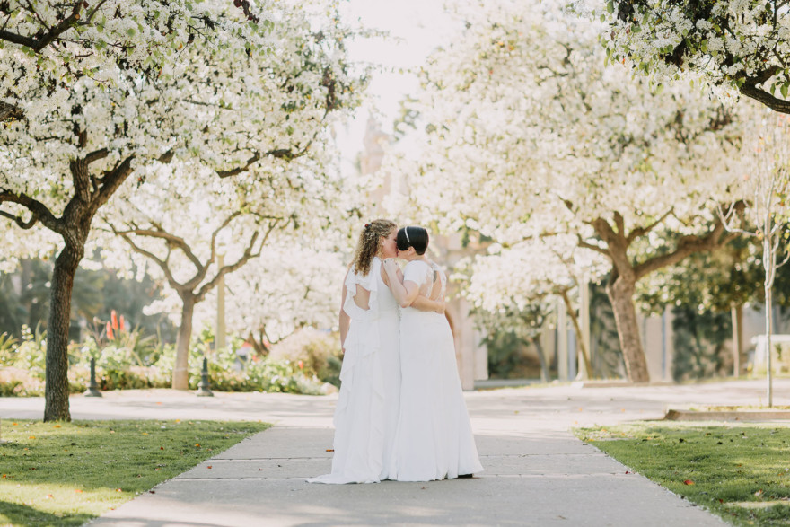 Whimsical San Diego Elopement – Photo by Let's Frolic Together