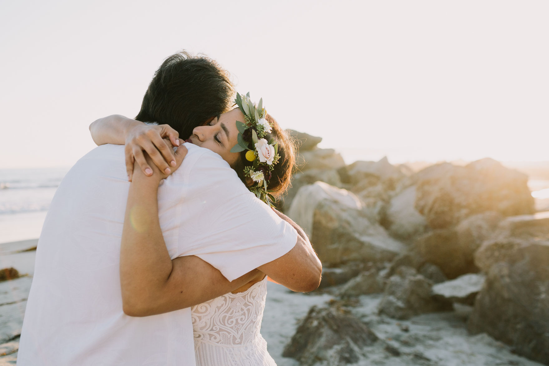 A Ceremony by the Sea – Photo by Let's Frolic Together
