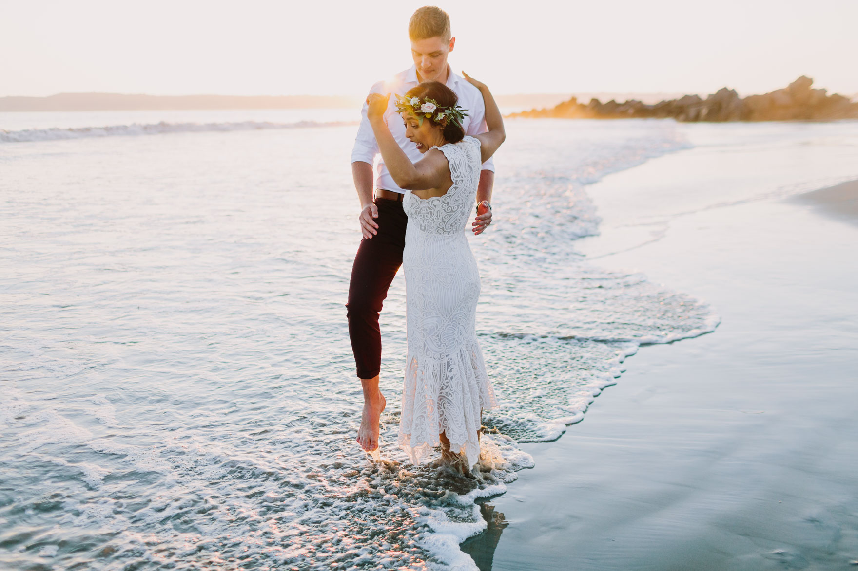 A Ceremony by the Sea – Photo by Let's Frolic Together