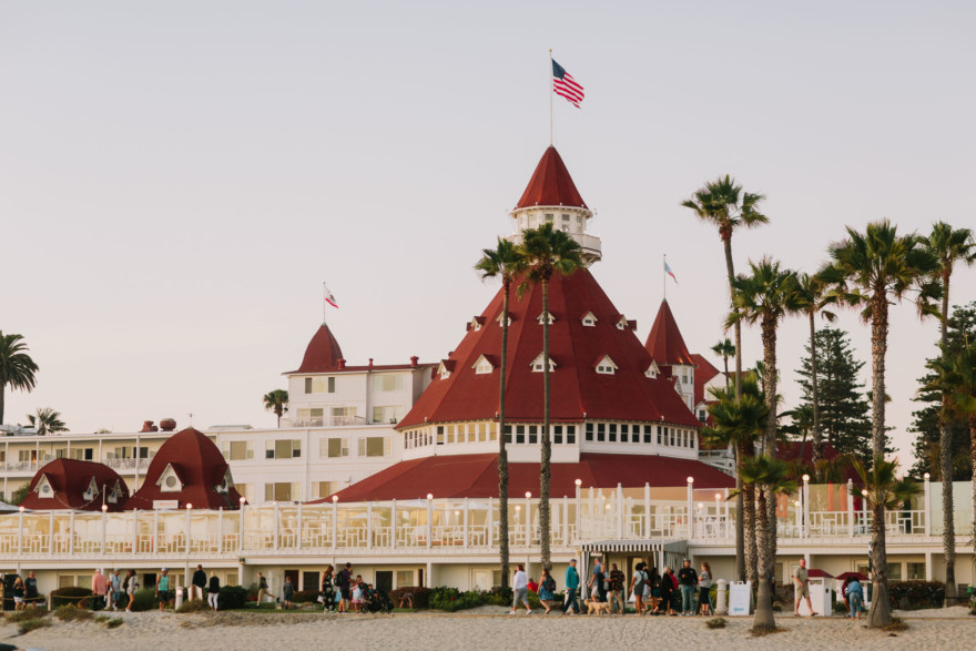 A Ceremony by the Sea – Photo by Let's Frolic Together