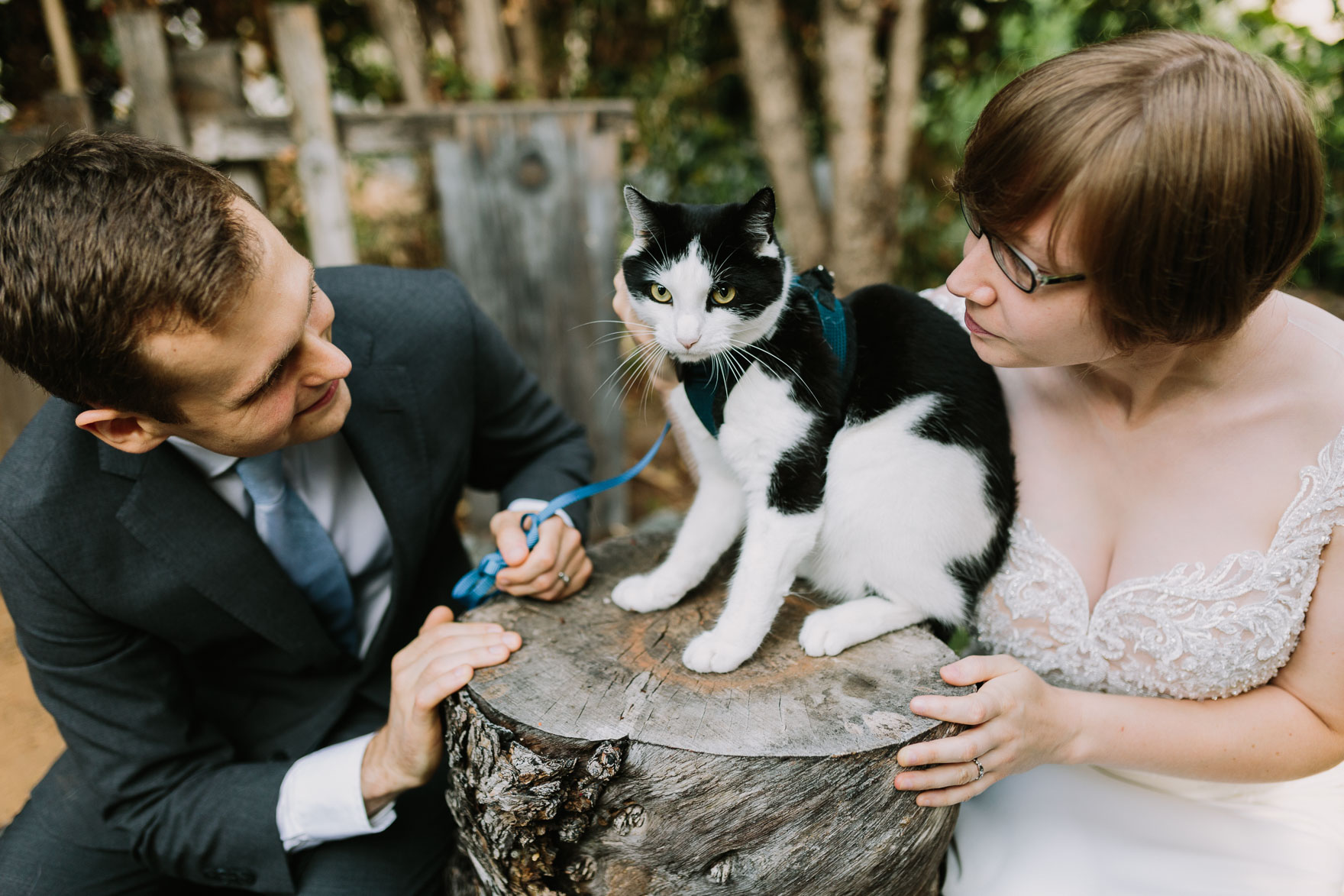 A Teeny Earthy Elopement – Photo by Let's Frolic Together