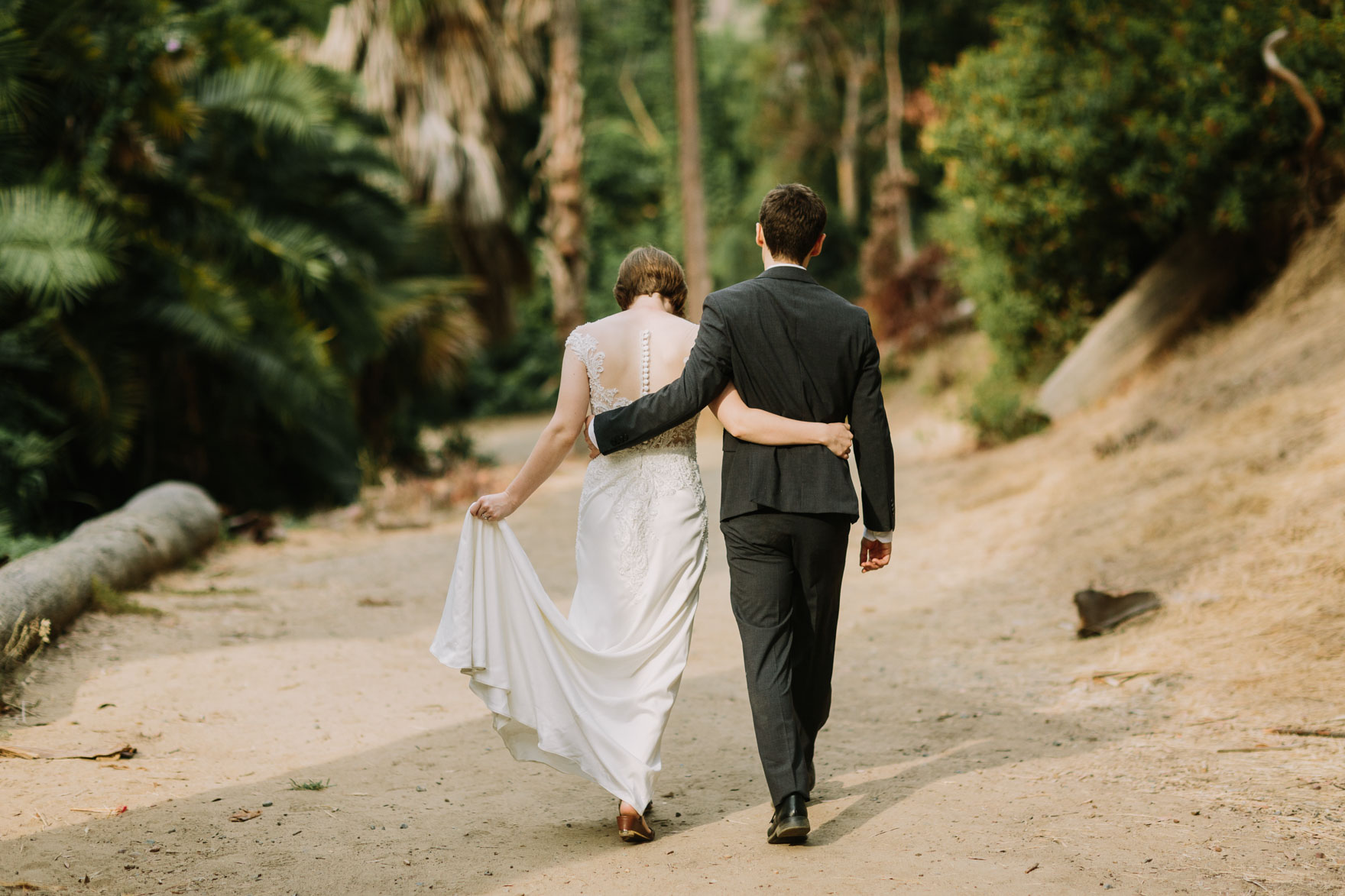 A Teeny Earthy Elopement – Photo by Let's Frolic Together