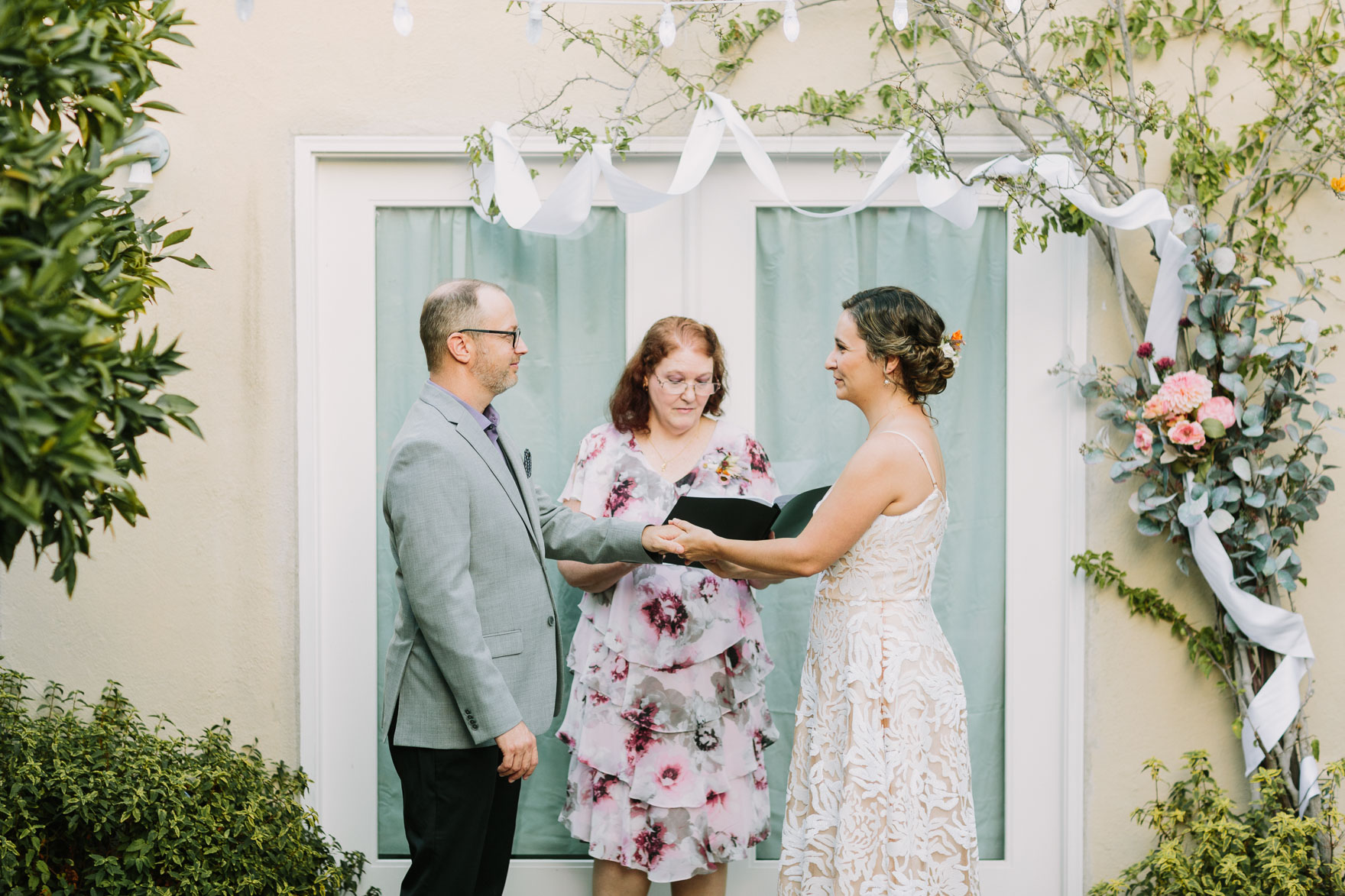 Charming Backyard Microwedding – Photo by Let's Frolic Together